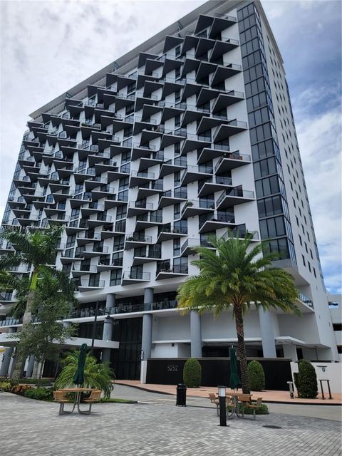 5252 NW 85th Ave 1601 Doral FL 33166