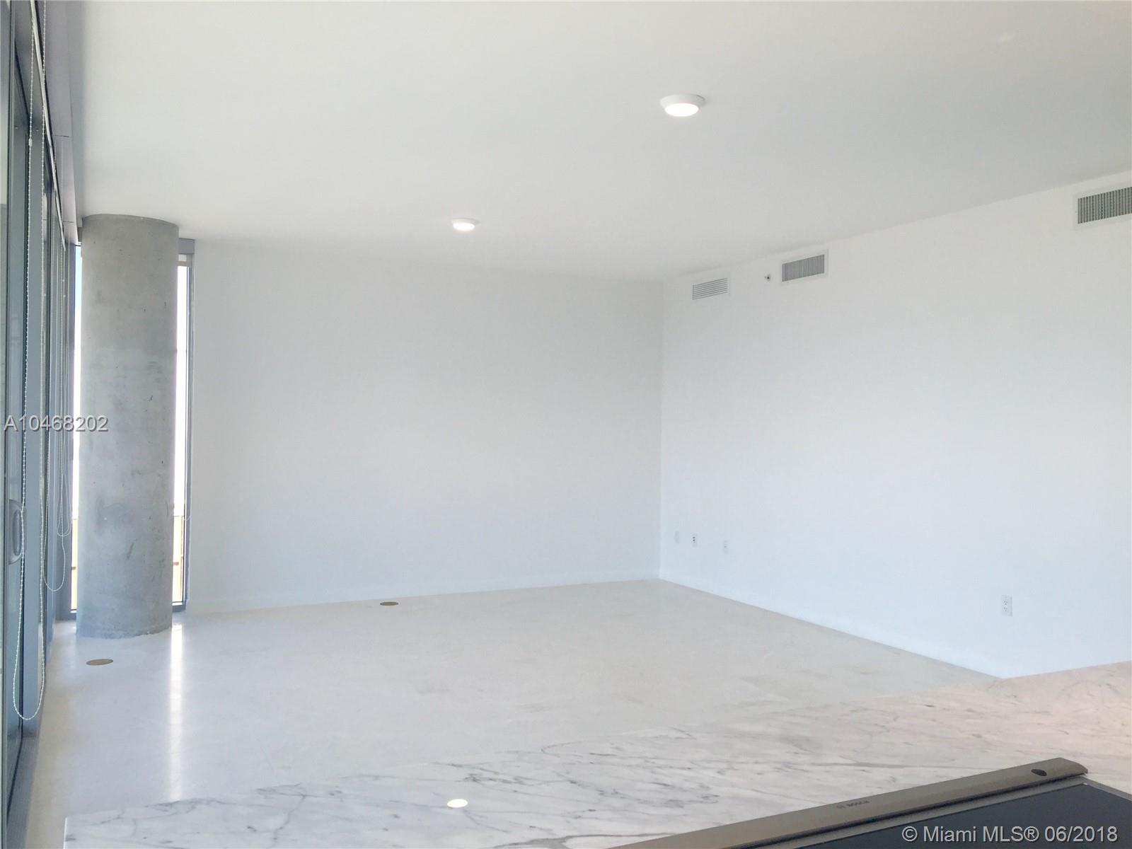 SOUTH POINTE - Residential Lease