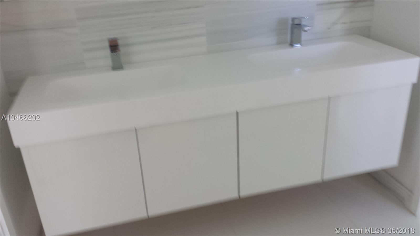 SOUTH POINTE - Residential Lease