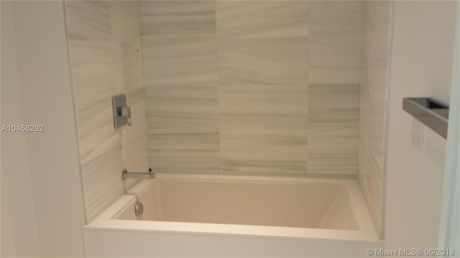 SOUTH POINTE - Residential Lease