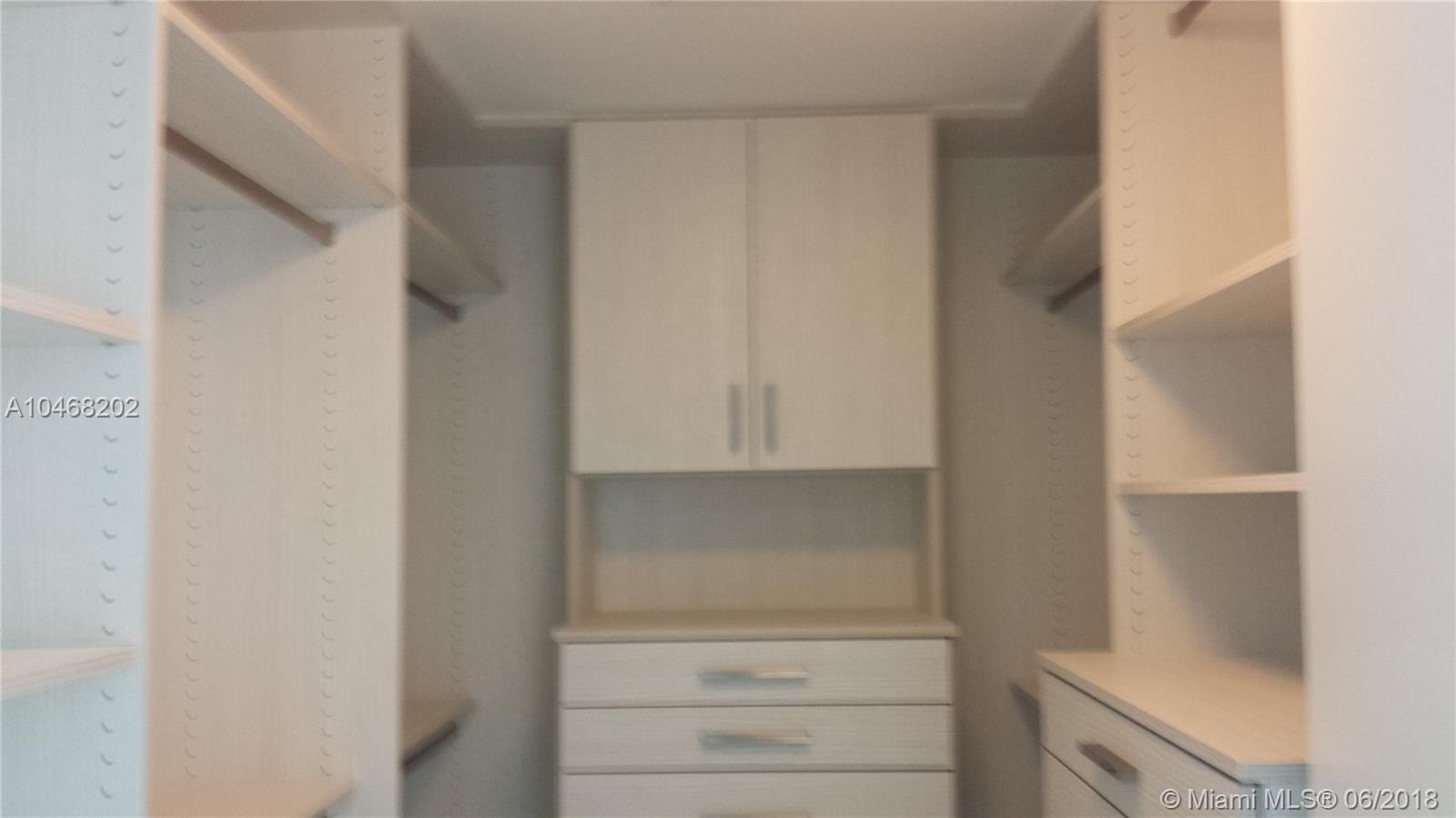 SOUTH POINTE - Residential Lease