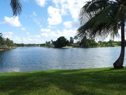 PROMENADE AT KENDALE LAKE - Residential