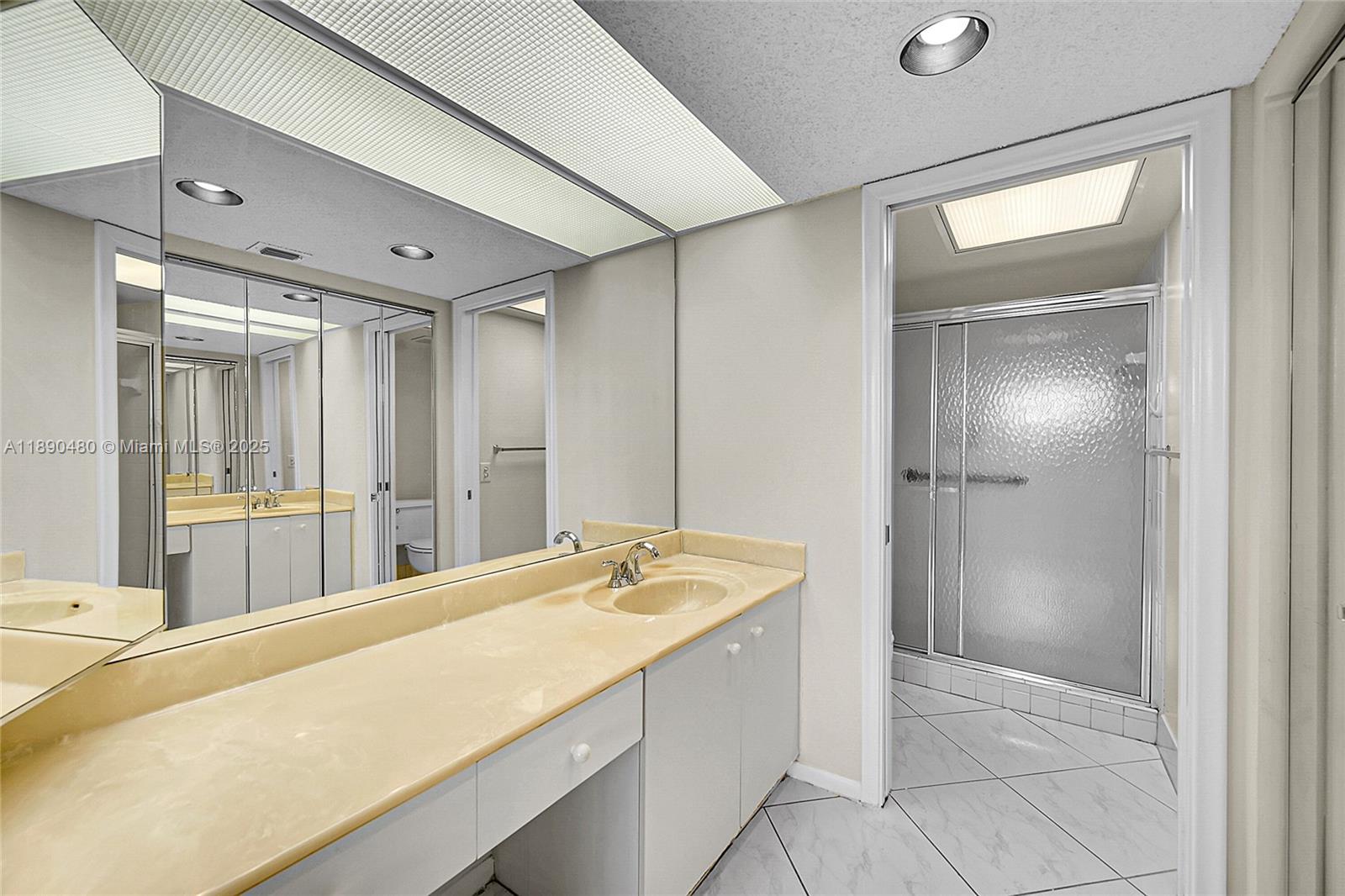 ABACO VILLAGE F CONDO - Residential