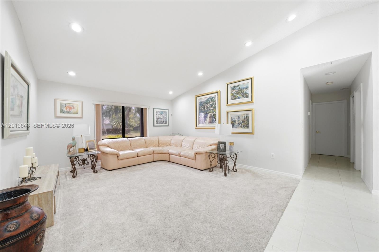 KINGS GROVE - Residential