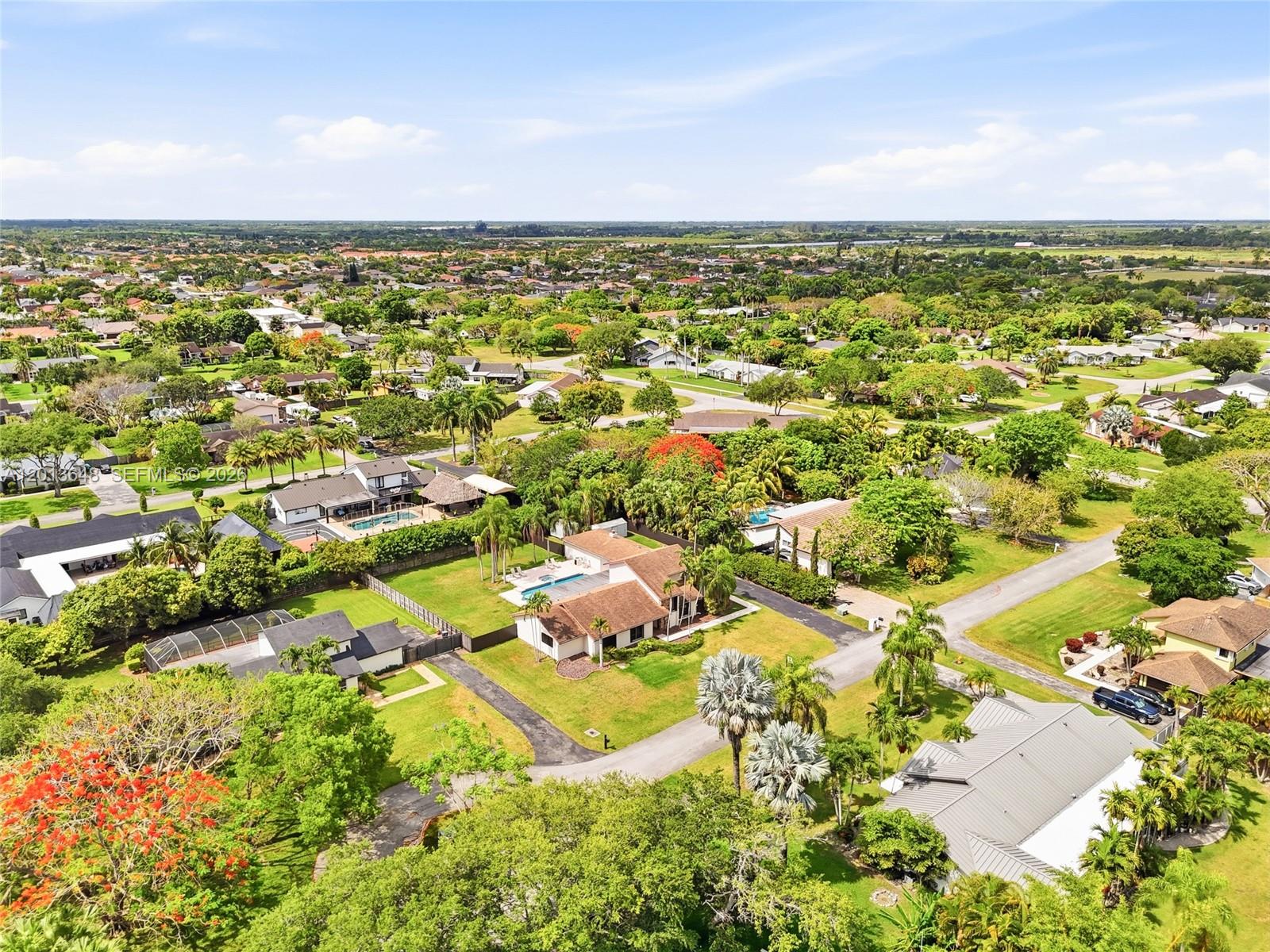 KINGS GROVE - Residential