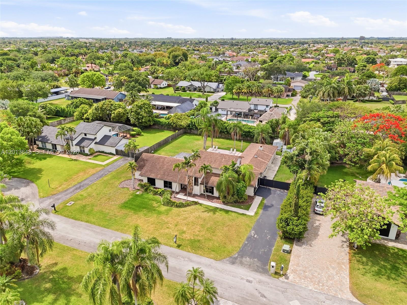 KINGS GROVE - Residential