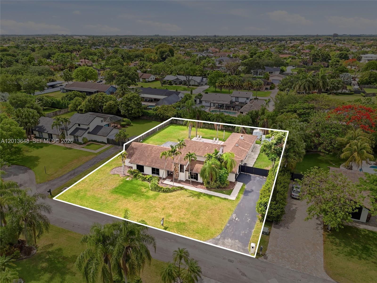 KINGS GROVE - Residential