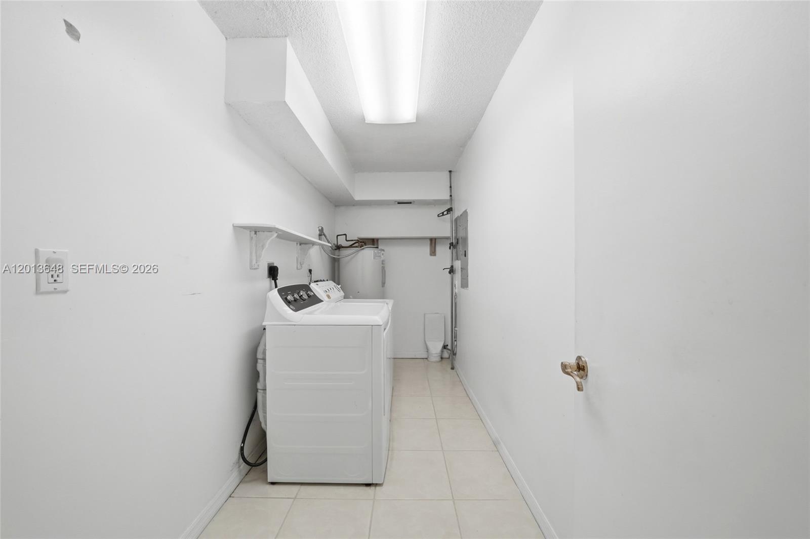 KINGS GROVE - Residential