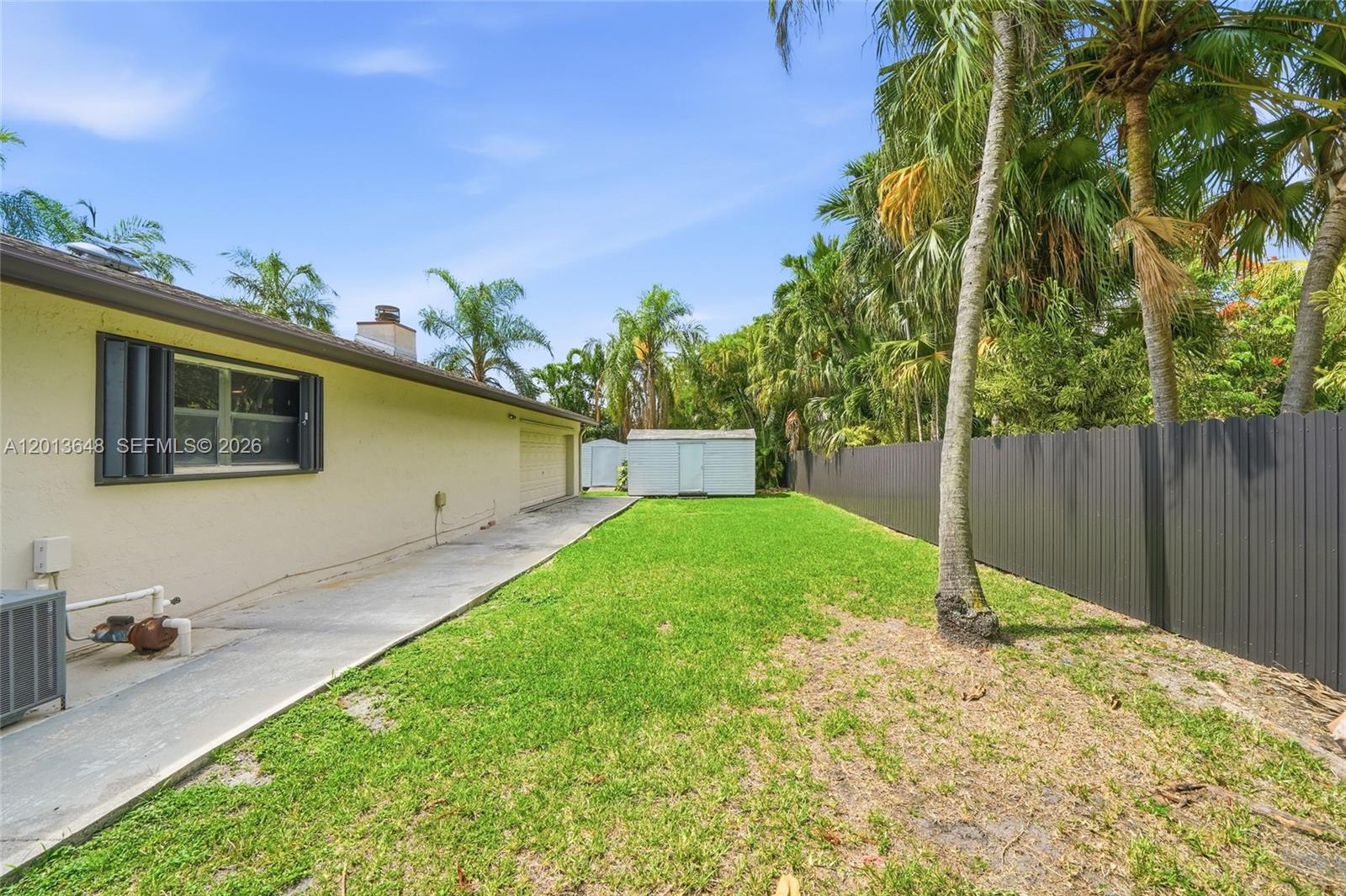KINGS GROVE - Residential