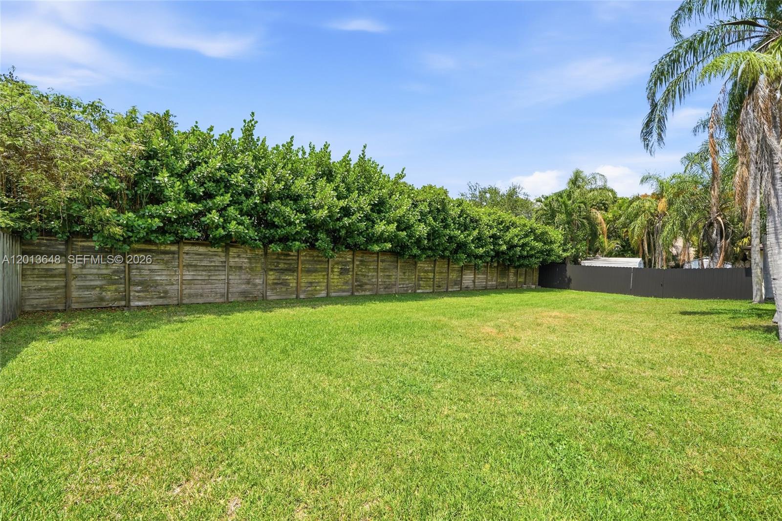 KINGS GROVE - Residential