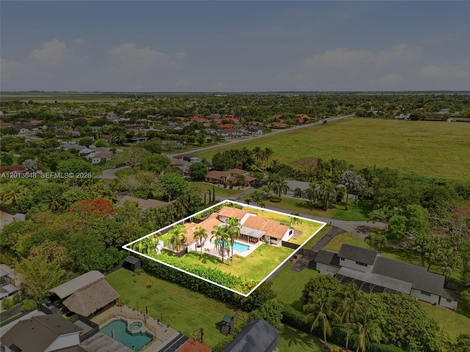 KINGS GROVE - Residential