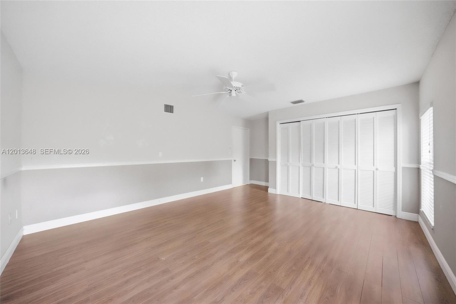 KINGS GROVE - Residential