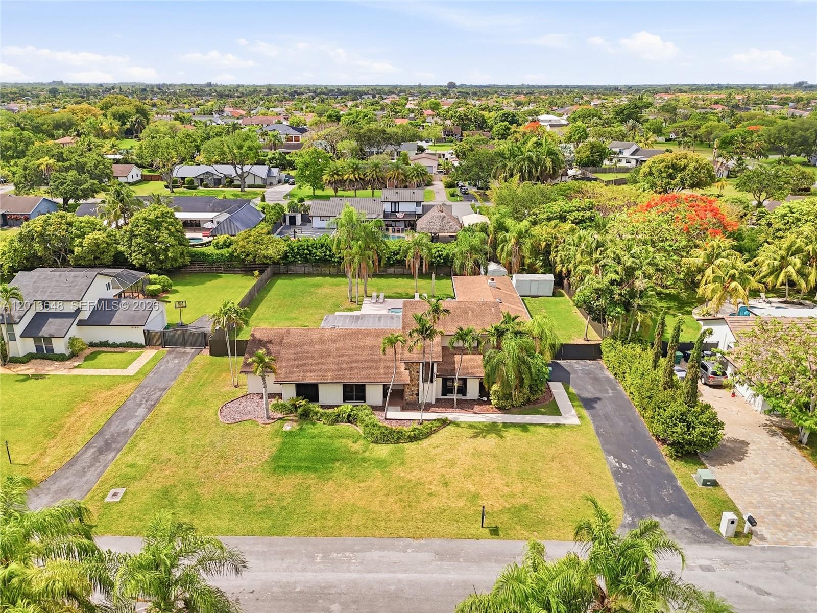 KINGS GROVE - Residential