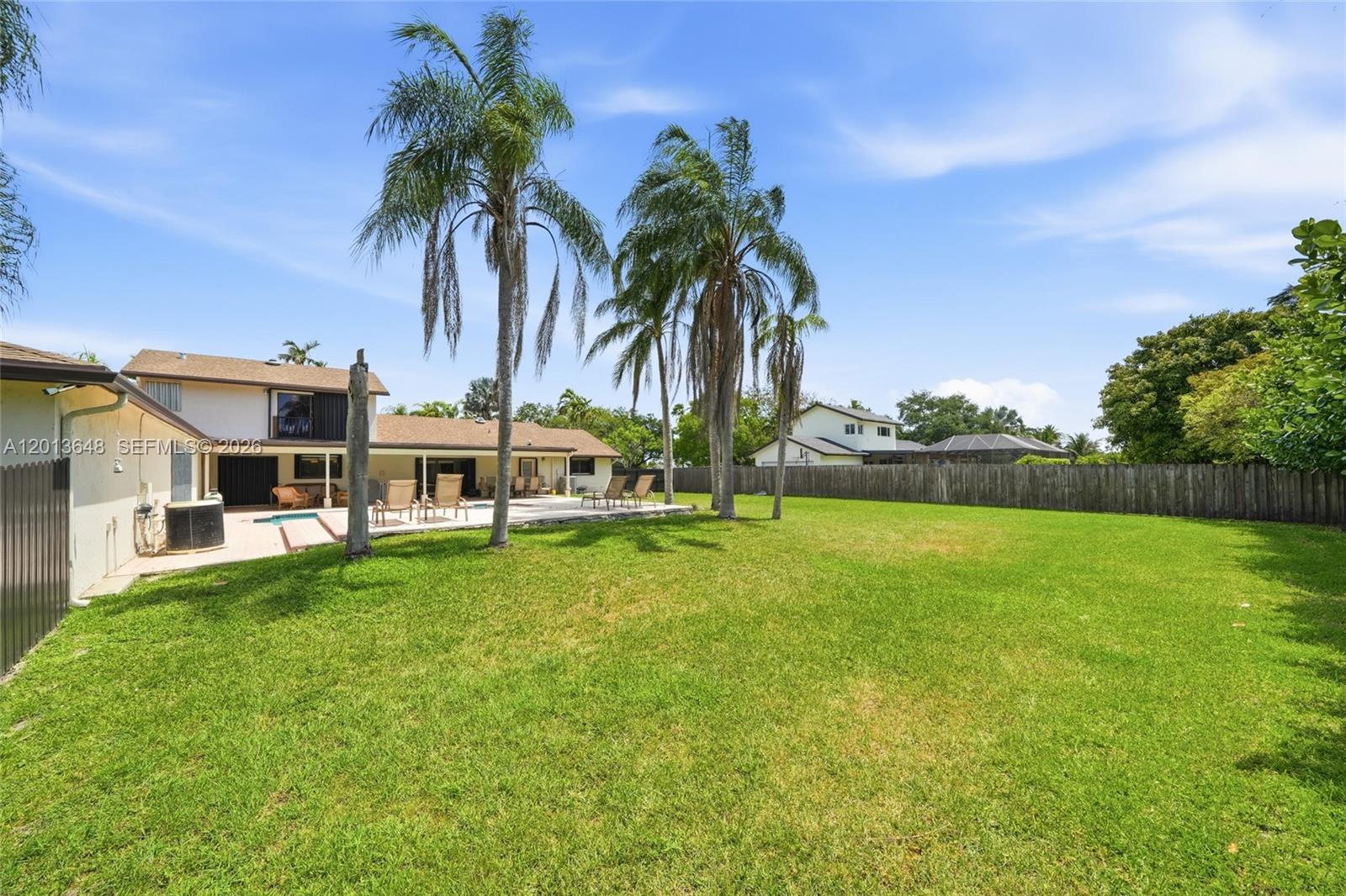 KINGS GROVE - Residential