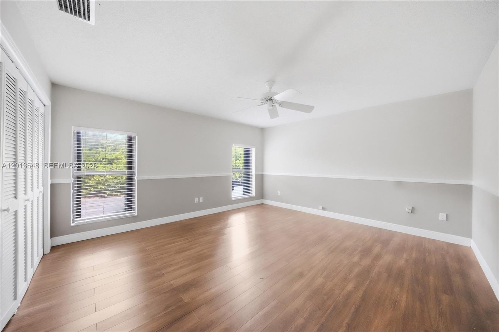 KINGS GROVE - Residential