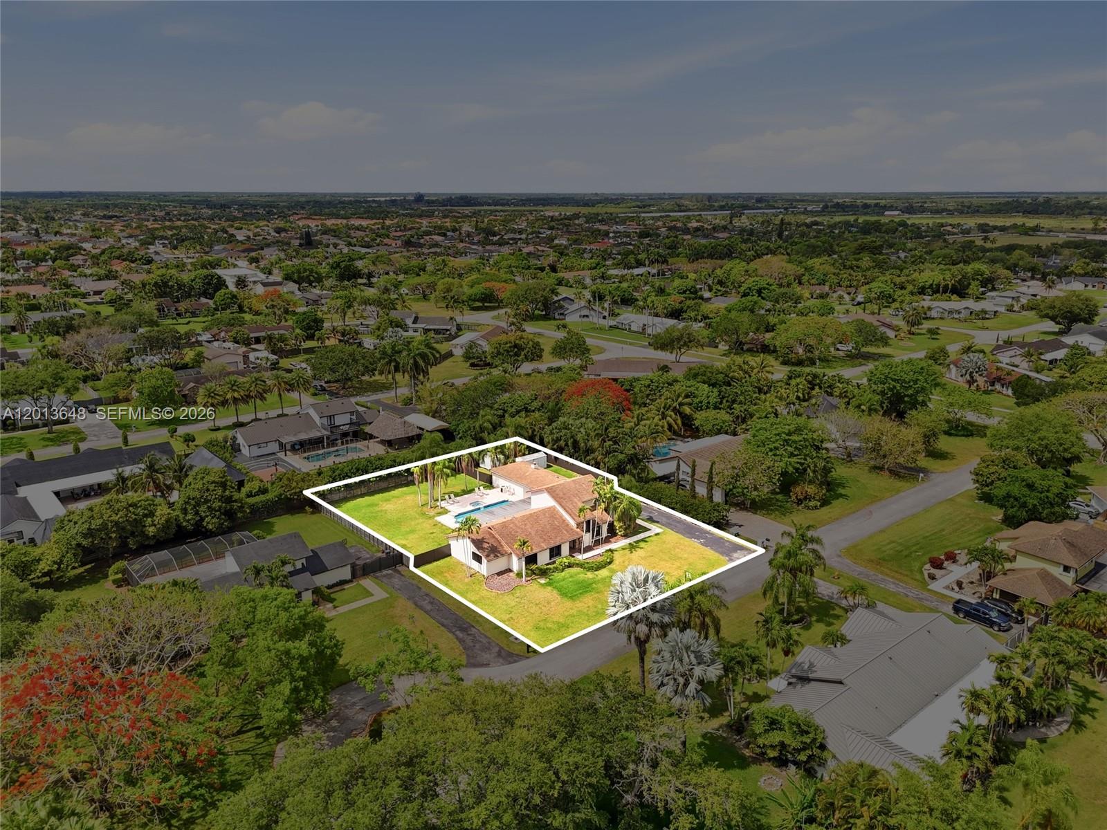 KINGS GROVE - Residential