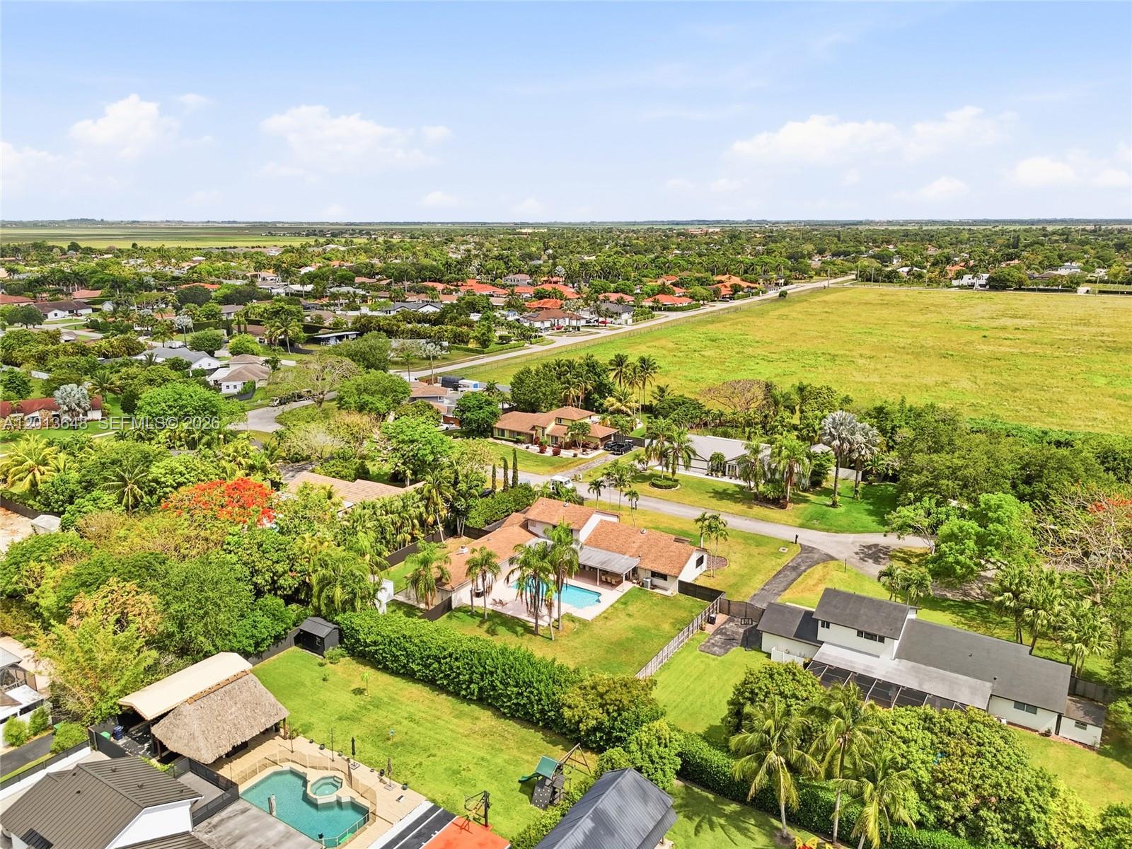 KINGS GROVE - Residential