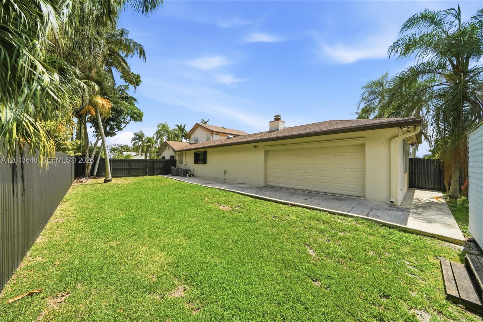 KINGS GROVE - Residential