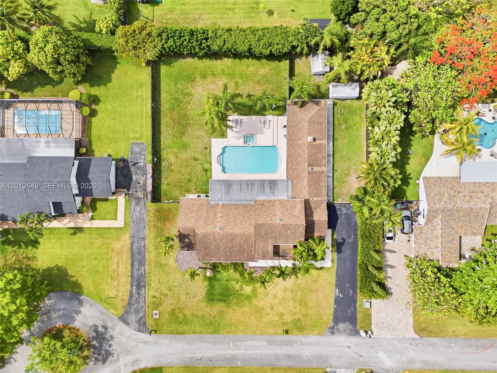 KINGS GROVE - Residential