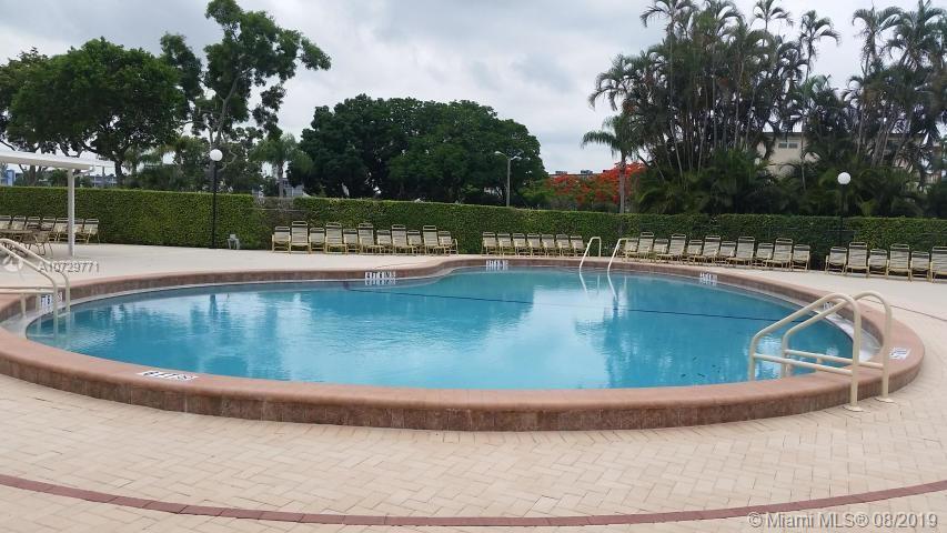 MANSFIELD AT CENTURY VILL - Residential