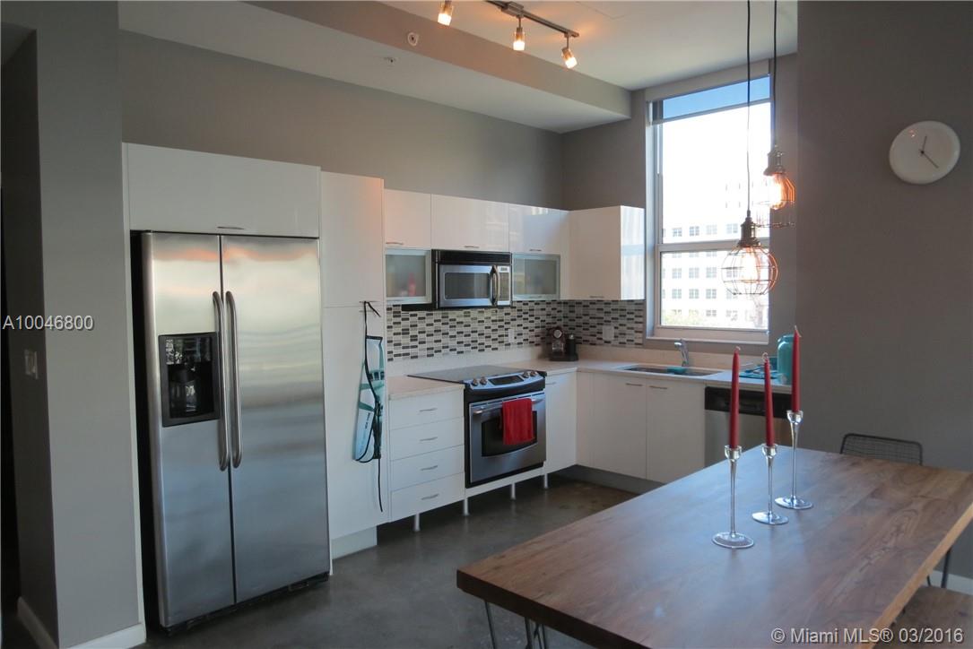 Loft Downtown 02 Condo - Residential Lease