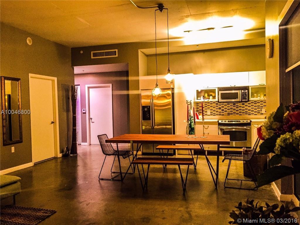 Loft Downtown 02 Condo - Residential Lease