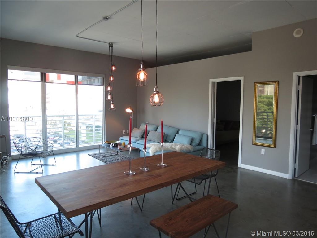 Loft Downtown 02 Condo - Residential Lease