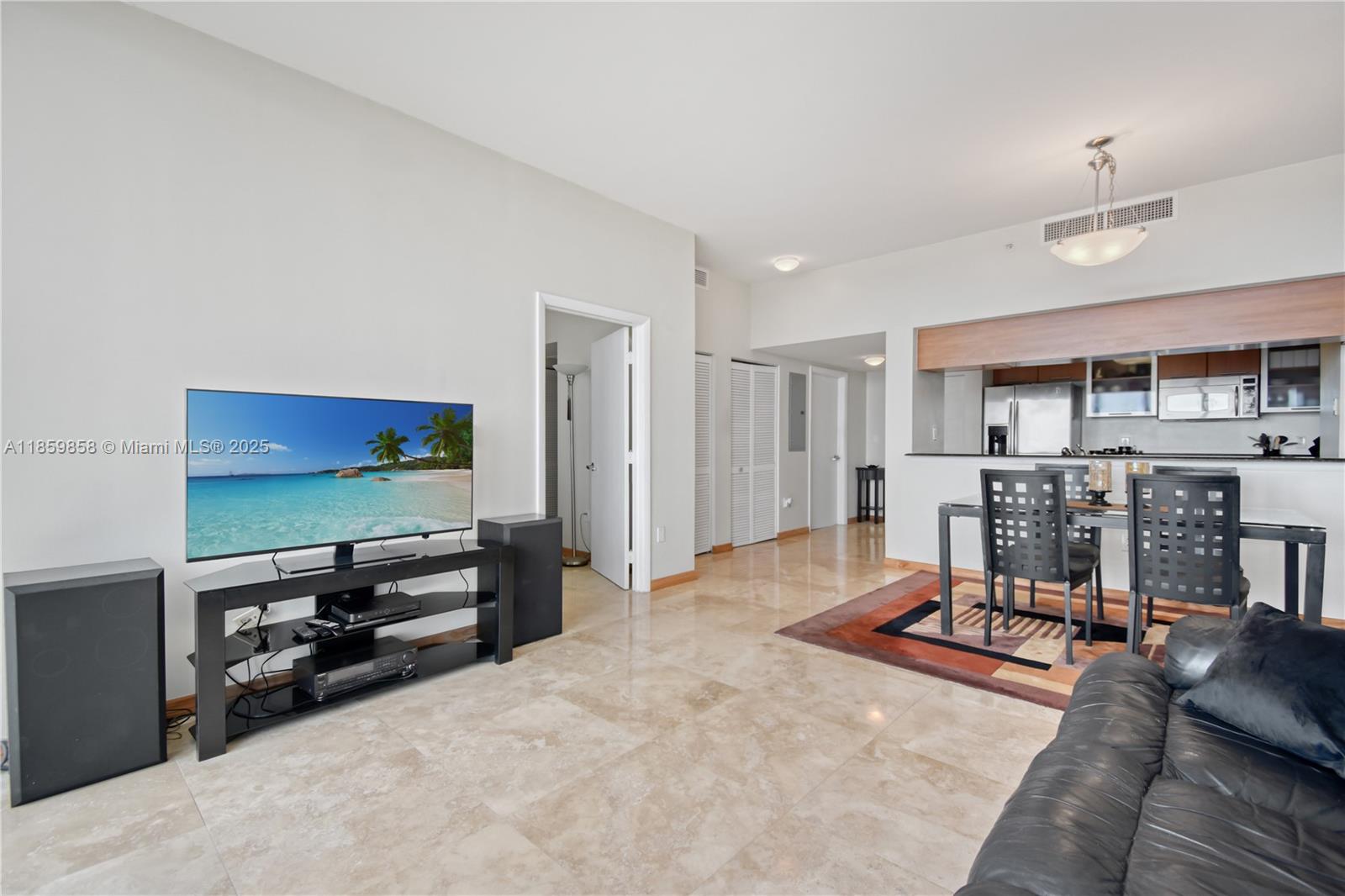 1800 CLUB CONDO - Residential