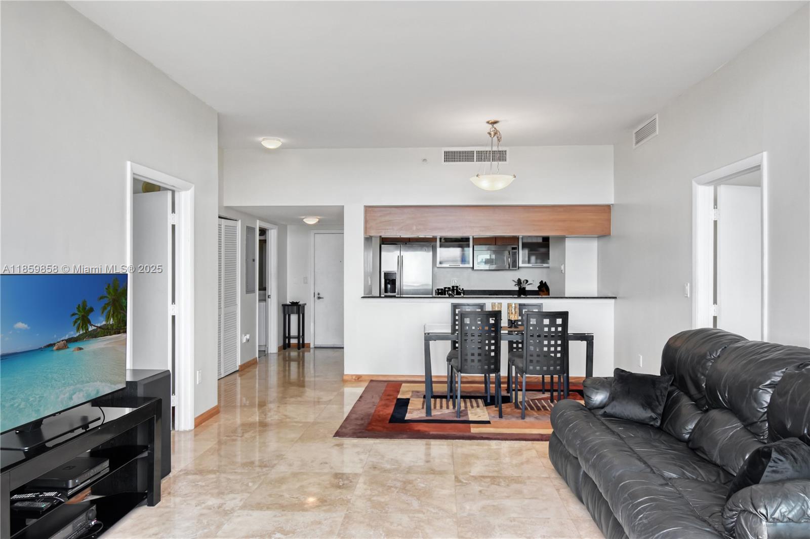 1800 CLUB CONDO - Residential