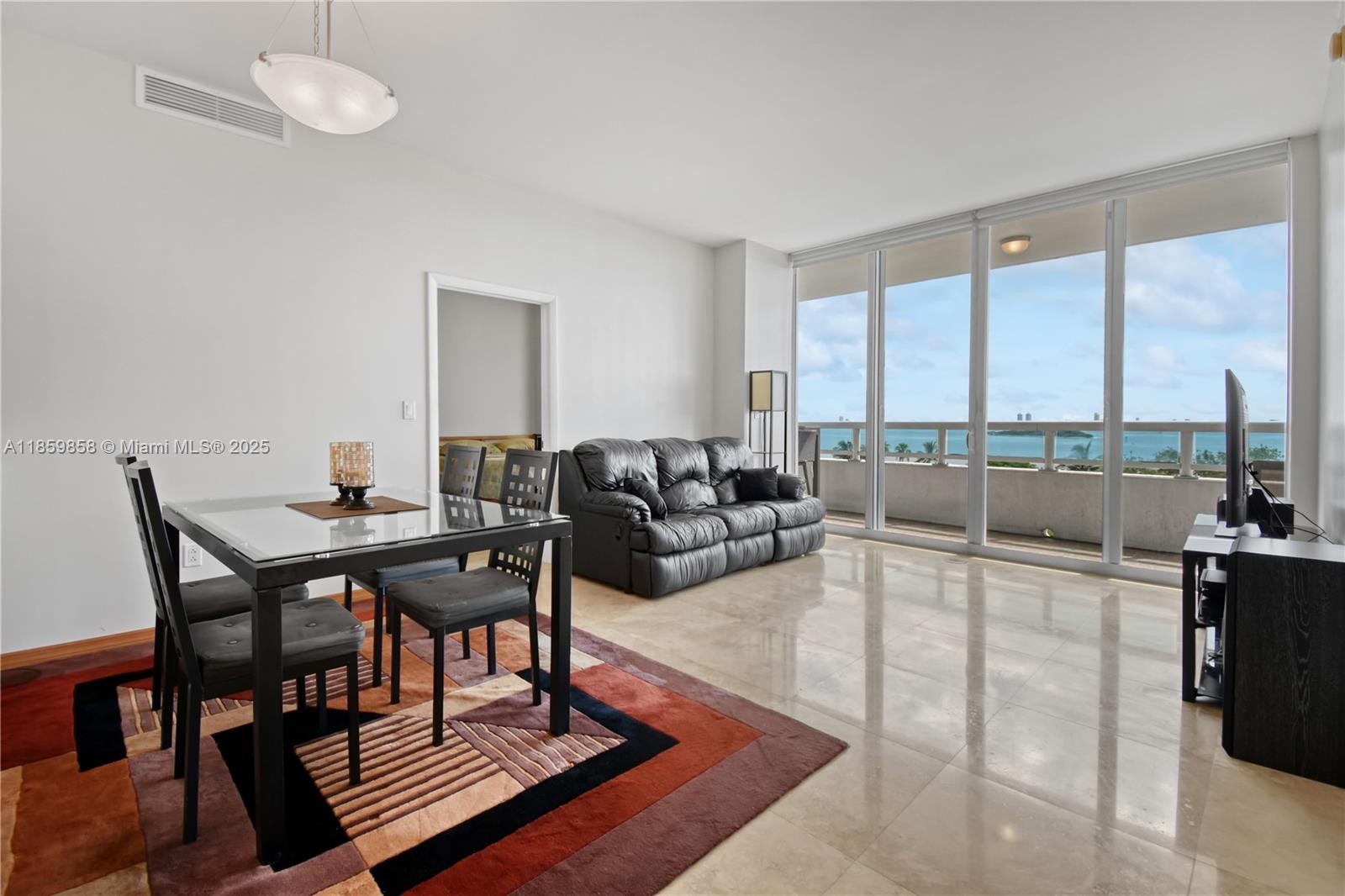1800 N Bayshore Dr 509