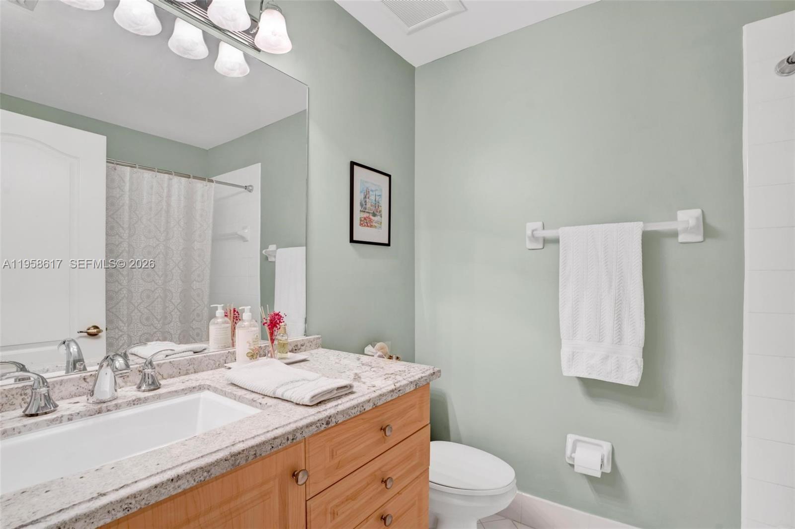 DORAL LANDINGS EAST - Residential