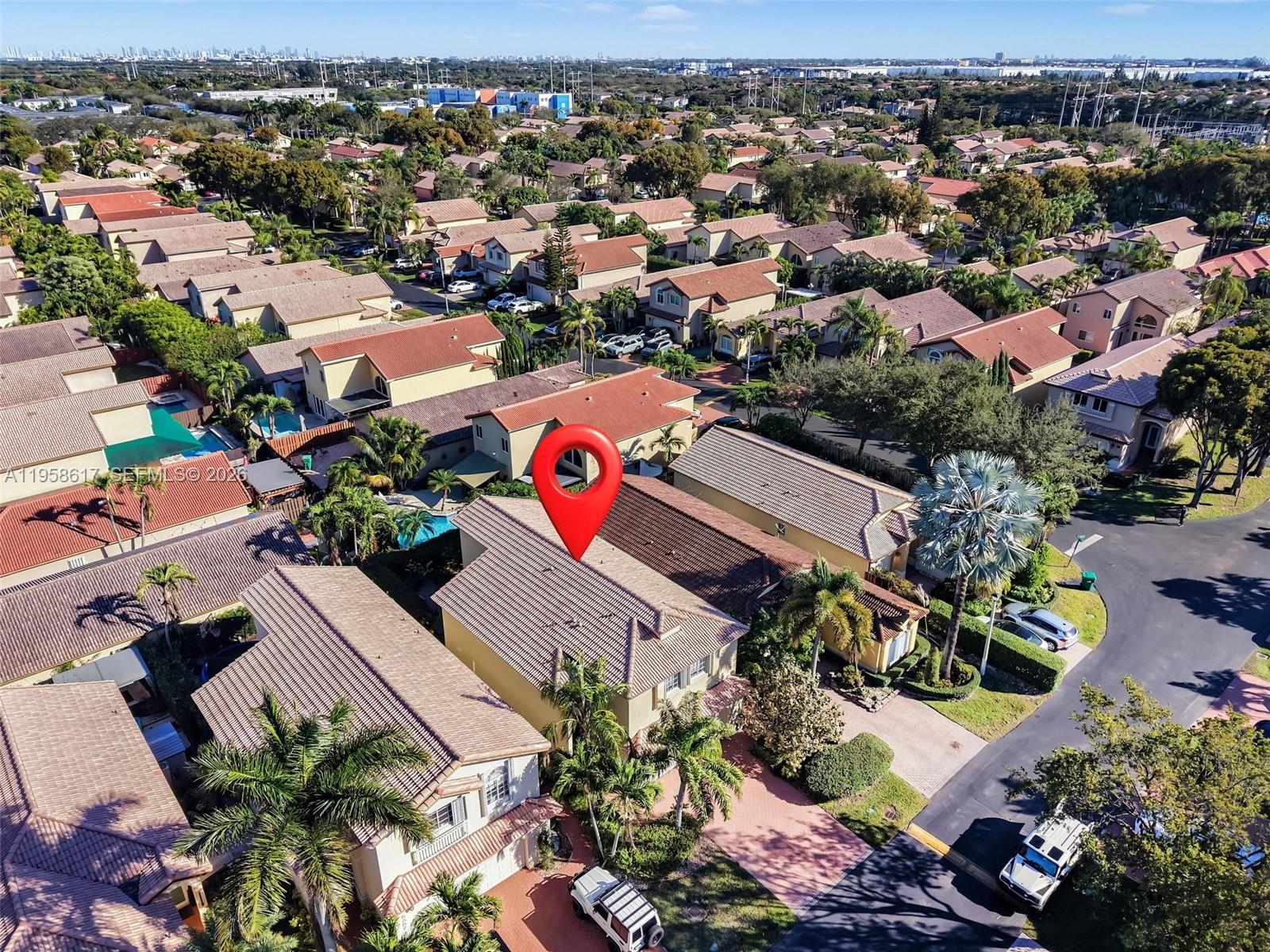 DORAL LANDINGS EAST - Residential