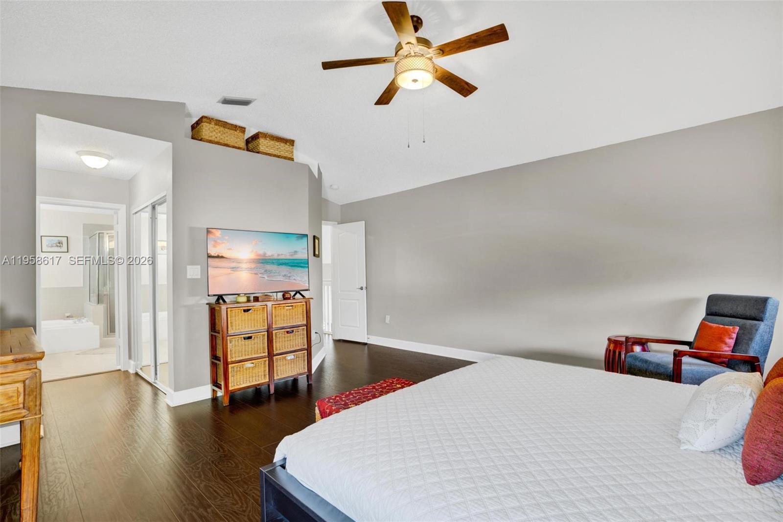 DORAL LANDINGS EAST - Residential