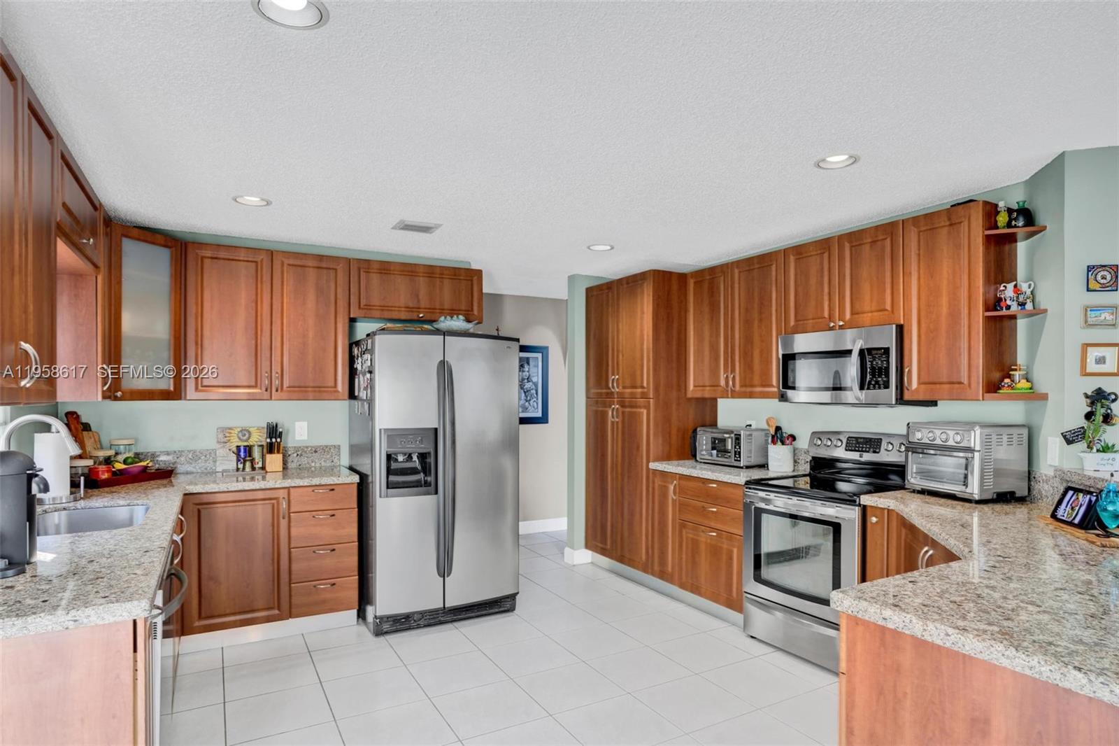 DORAL LANDINGS EAST - Residential