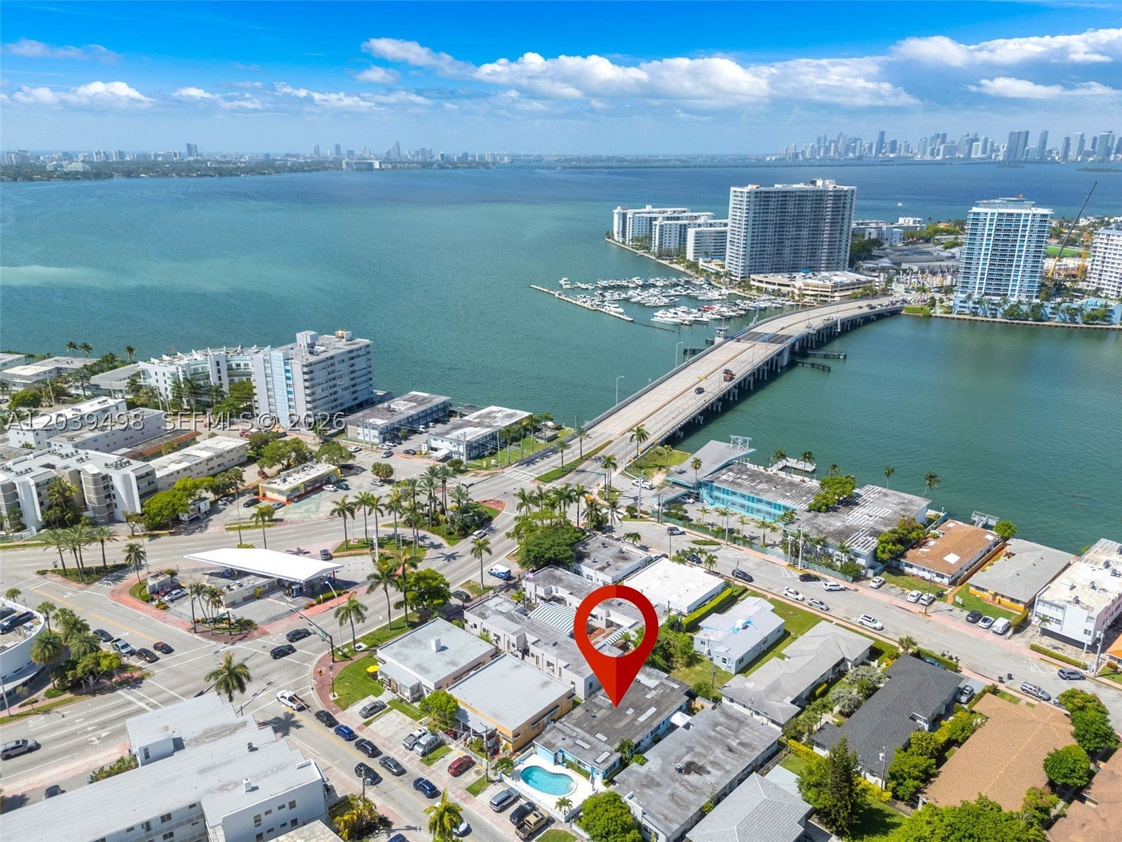 2120 Biarritz Dr