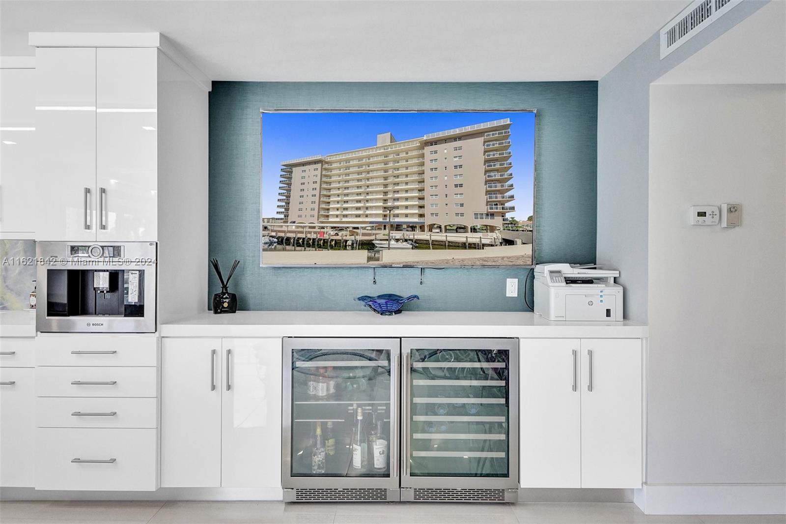 HILLSBORO ISLAND HOUSE CO - Residential Lease