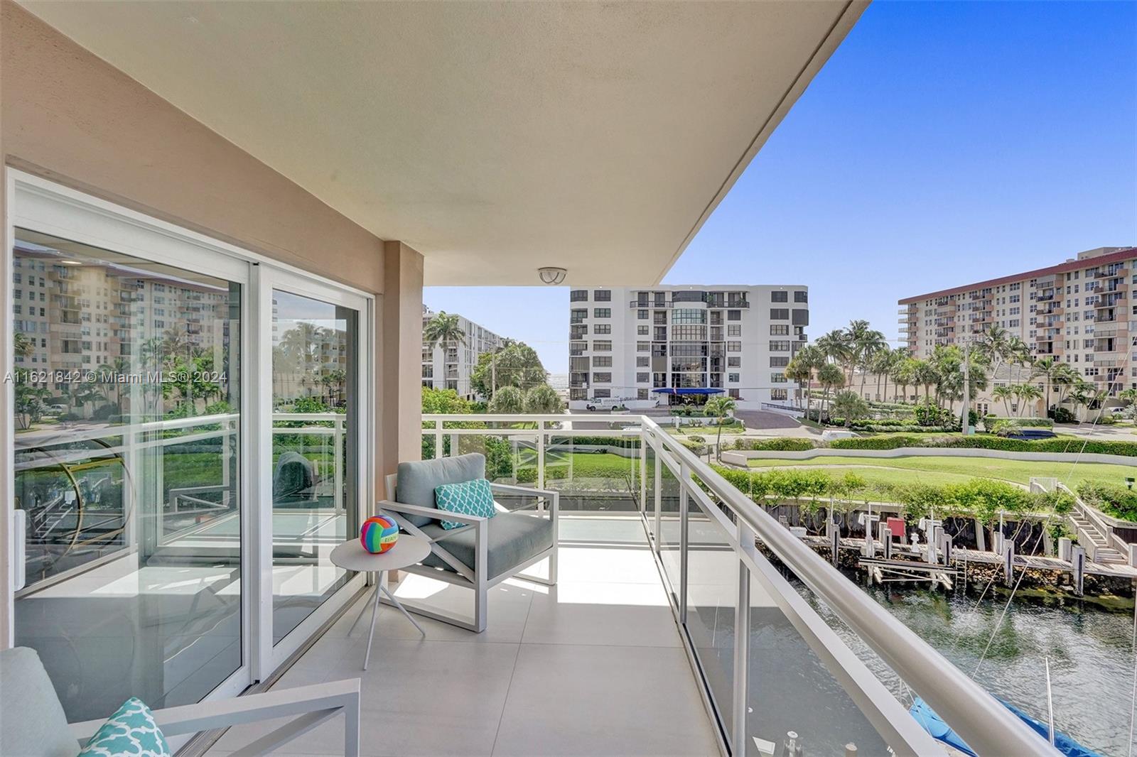 HILLSBORO ISLAND HOUSE CO - Residential Lease