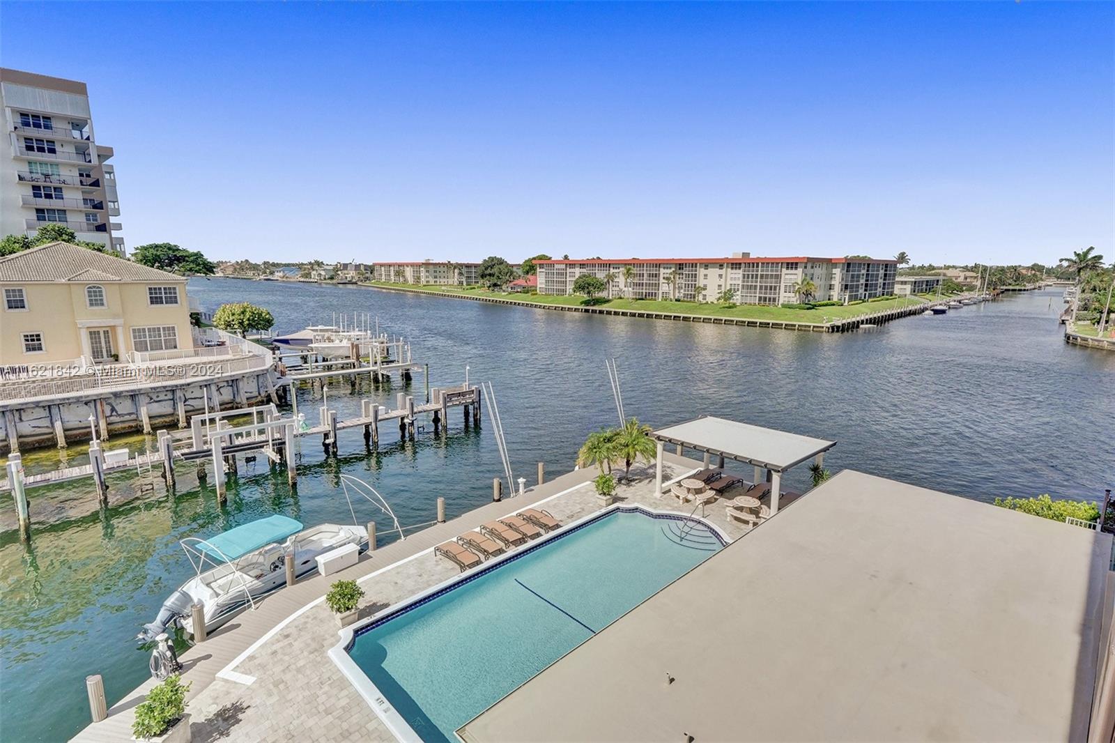 HILLSBORO ISLAND HOUSE CO - Residential Lease