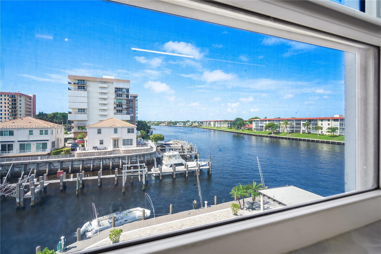 HILLSBORO ISLAND HOUSE CO - Residential Lease