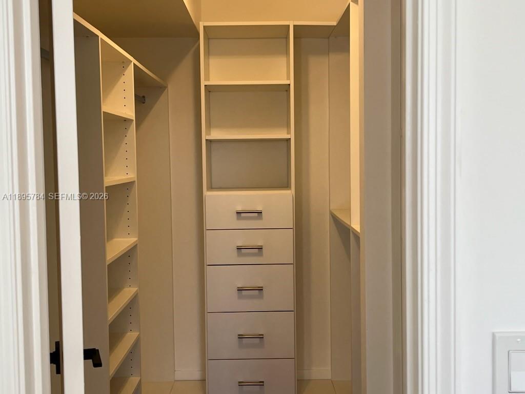 ATLANTIS SHERBROOKE VILLA - Residential