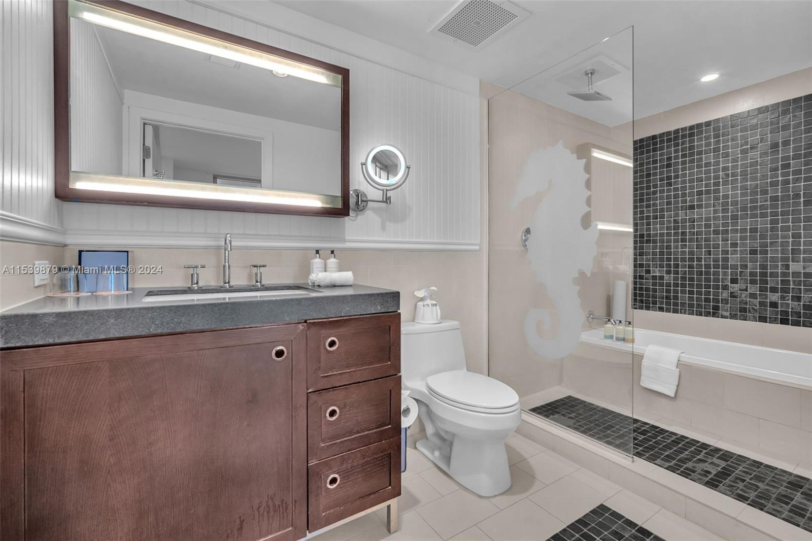 SOLE CONDO - Residential