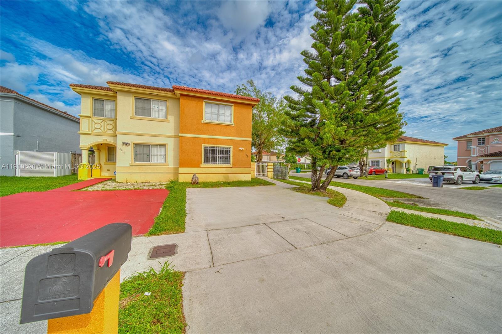 NARANJA GARDENS - Residential