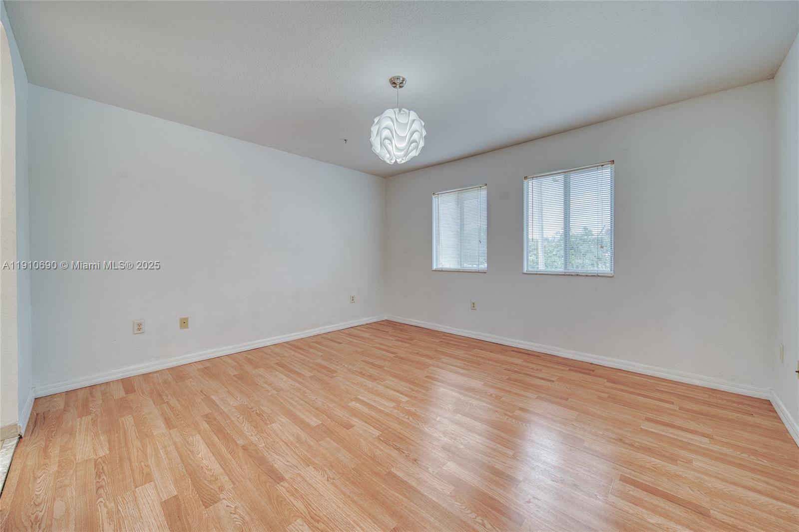 NARANJA GARDENS - Residential