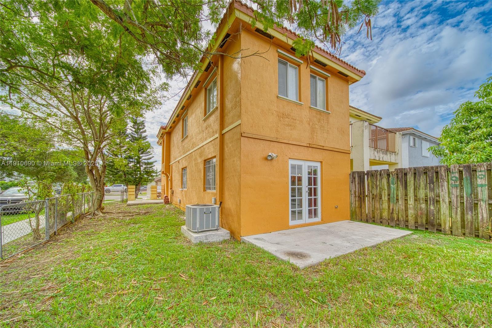 NARANJA GARDENS - Residential