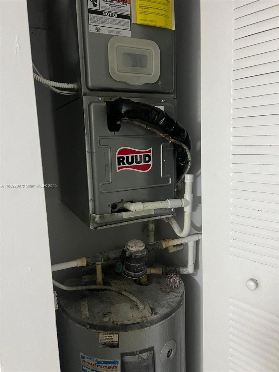 PORTO BELLAGIO CONDO - Residential