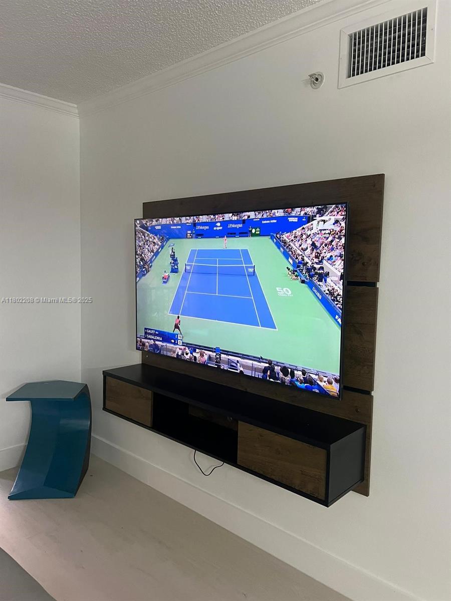 PORTO BELLAGIO CONDO - Residential