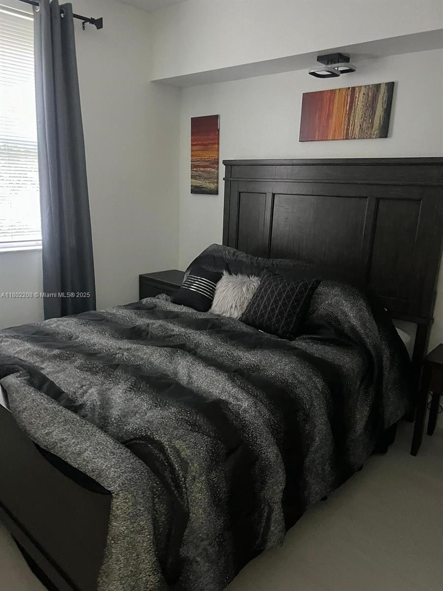 PORTO BELLAGIO CONDO - Residential