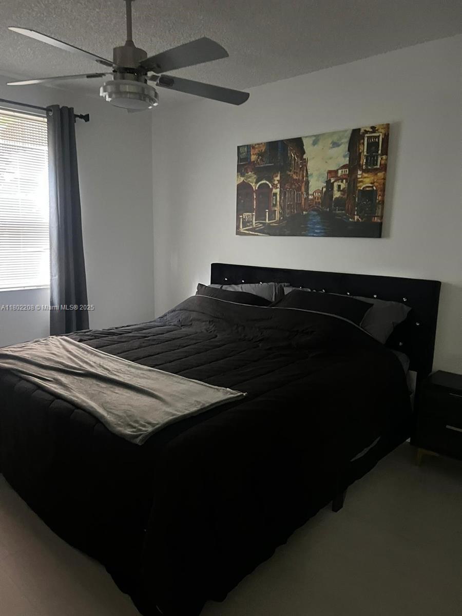 PORTO BELLAGIO CONDO - Residential