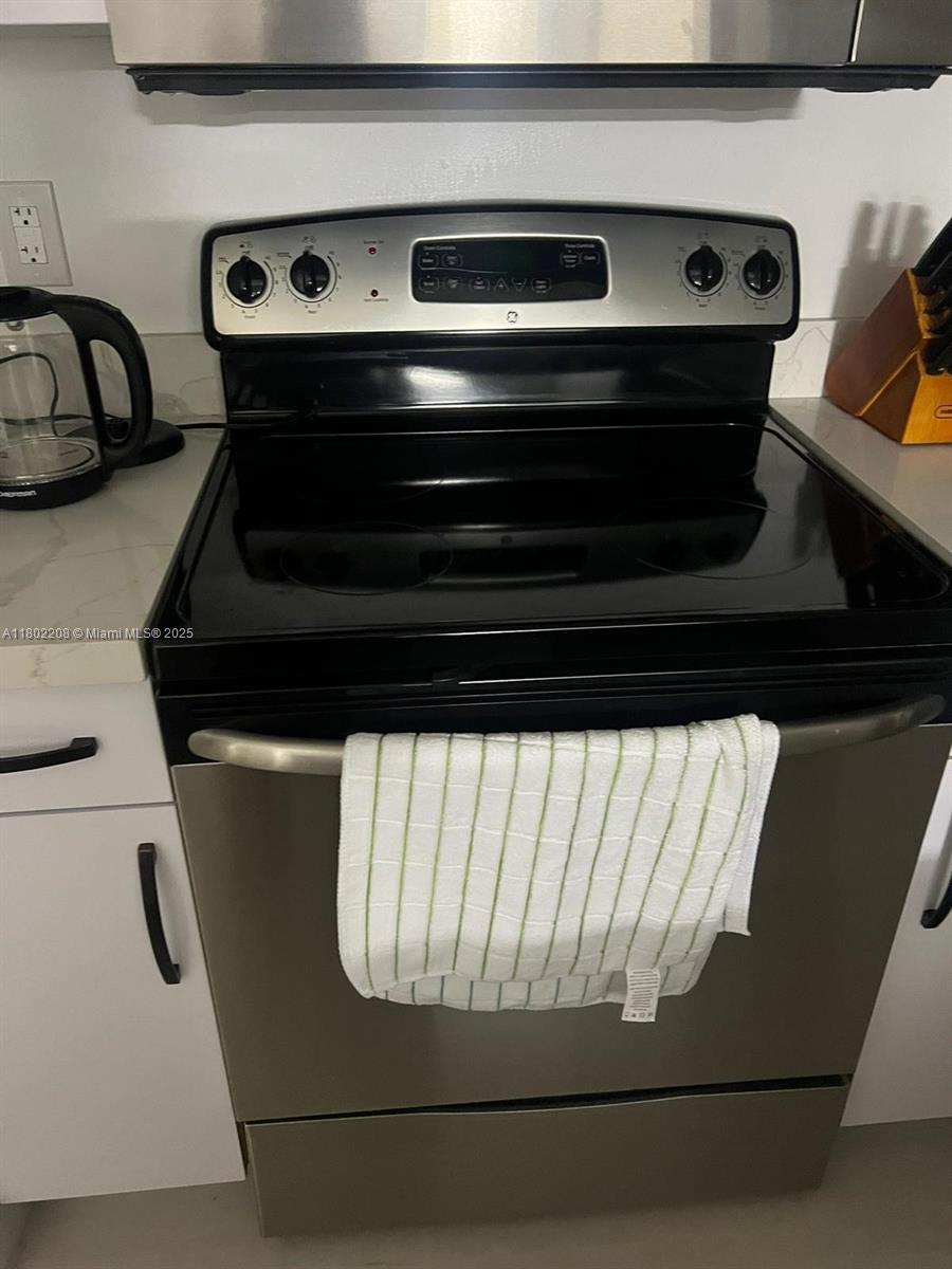 PORTO BELLAGIO CONDO - Residential