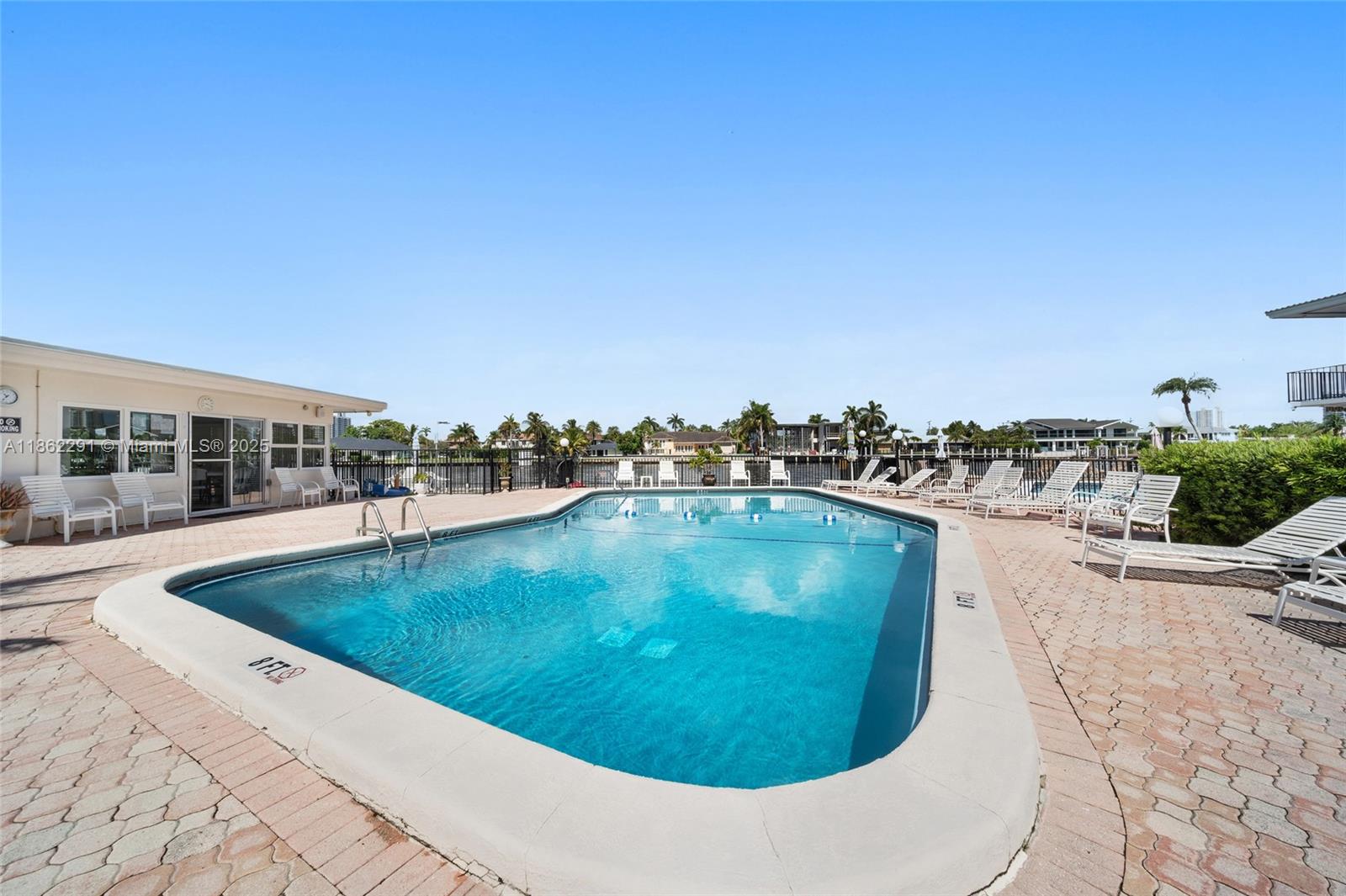 AMBASSADOR NORTH CO-OP - Residential